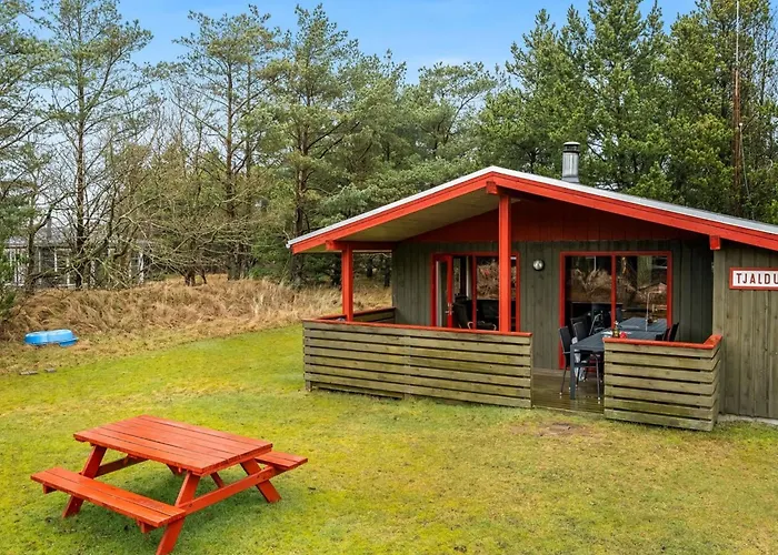 Samine - 1-2km From The Sea By Interhome *