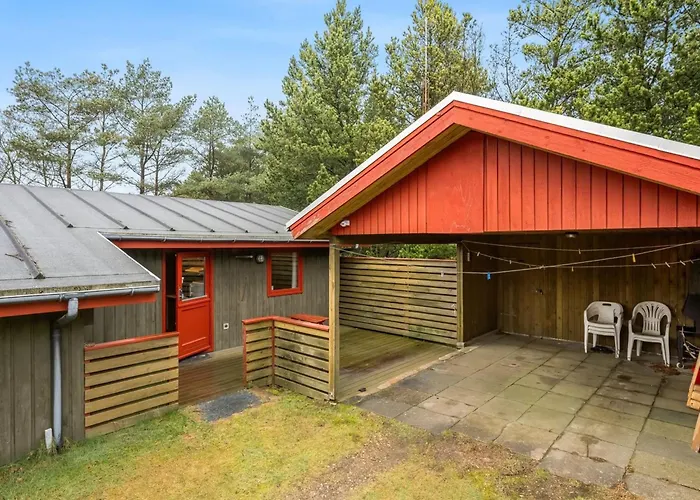 Samine - 1-2km From The Sea By Interhome *